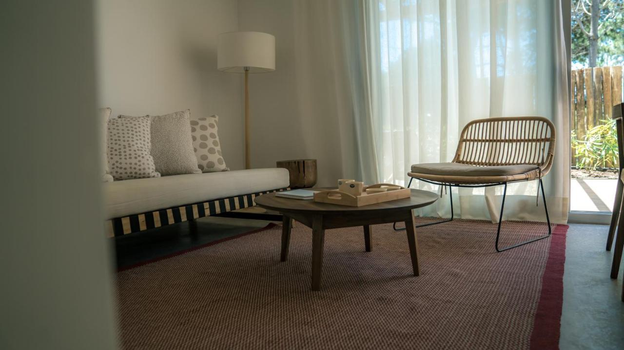 Casagrande Hotel & Beach Club خوسيه اجناسيو المظهر الخارجي الصورة A room at the hotel
