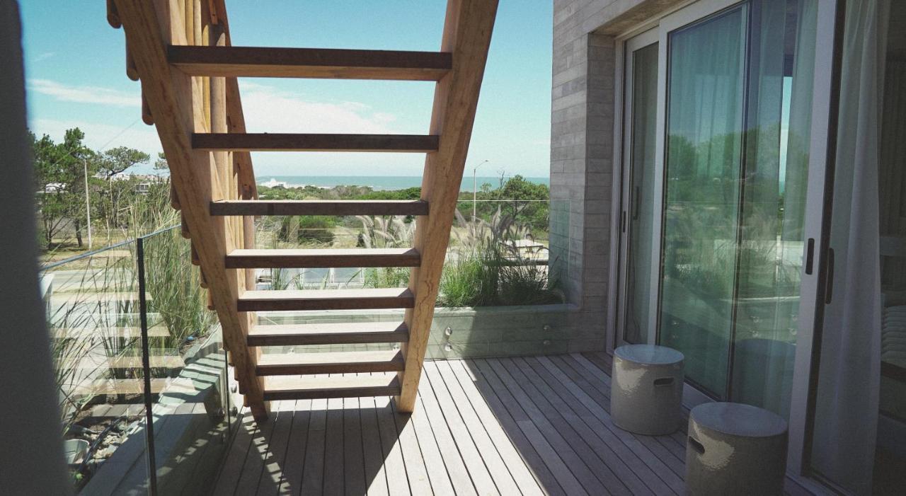 Casagrande Hotel & Beach Club خوسيه اجناسيو المظهر الخارجي الصورة A straight staircase